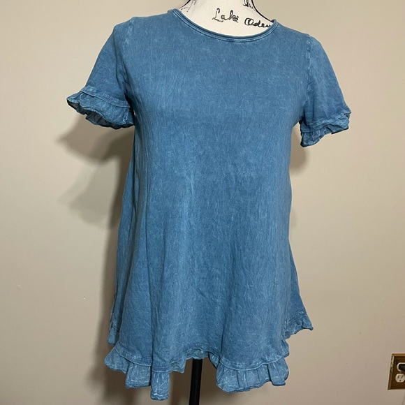 Altar’d State • Blue • Ruffle • Tee - Picture 3 of 5